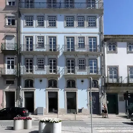 Hm - Infante Riverside N